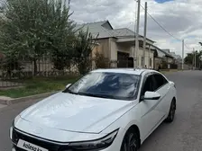 Hyundai Elantra, 2023
