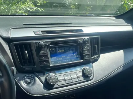 Toyota RAV4 2018 года за 11 000 000 тг. в Актобе – фото 8