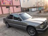 Mercedes-Benz E 230 1991 года за 2 300 000 тг. в Шымкент – фото 5