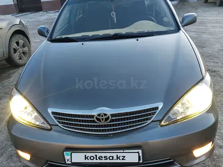 Toyota Camry 2005 года за 4 700 000 тг. в Актобе – фото 5