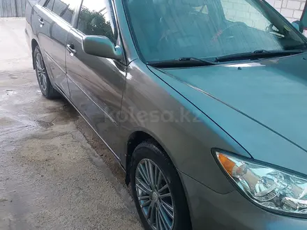 Toyota Camry 2005 года за 4 700 000 тг. в Актобе – фото 16