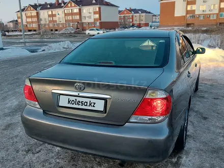 Toyota Camry 2005 года за 4 700 000 тг. в Актобе – фото 2