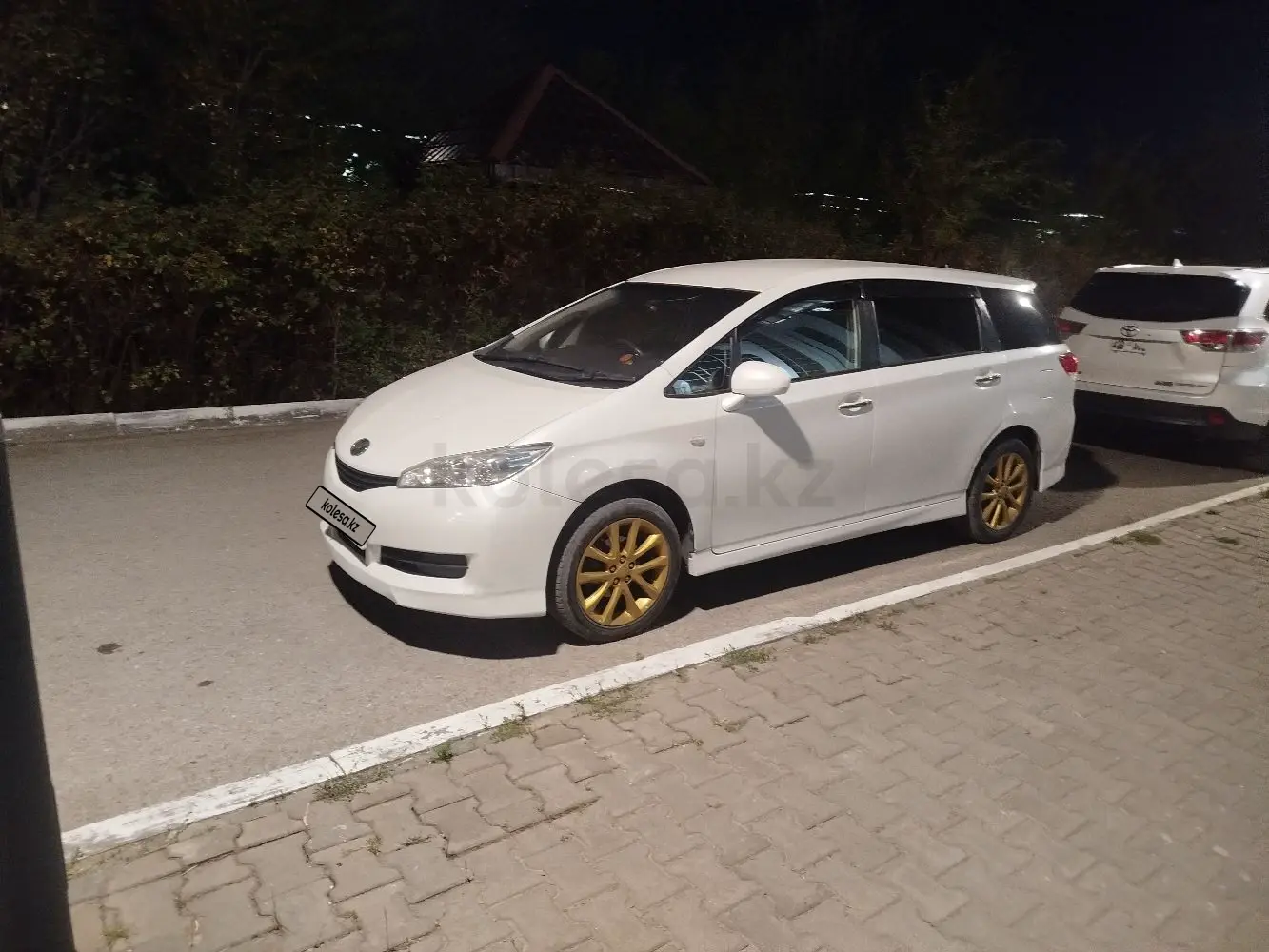 Toyota Wish, 2009