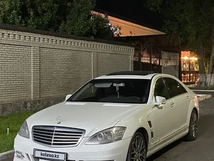 Mercedes-Benz S 500 2007 года за 8 200 000 тг. в Тараз