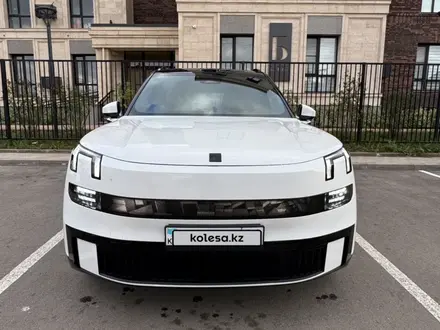 Lynk & Co 900 2026 года за 39 900 000 тг. в Караганда – фото 2