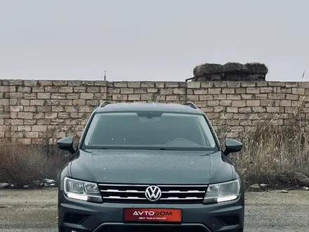 Volkswagen Tiguan 2017 года за 10 300 000 тг. в Актау – фото 2