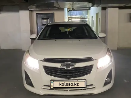 Chevrolet Cruze 2013 года за 4 200 000 тг. в Актау – фото 2