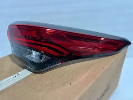 Фонарь задний Toyota Highlander 2019-2024 ORIGINAL за 10 000 тг. в Алматы – фото 2