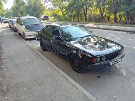 BMW 525 1993 года за 1 200 000 тг. в Алматы – фото 4