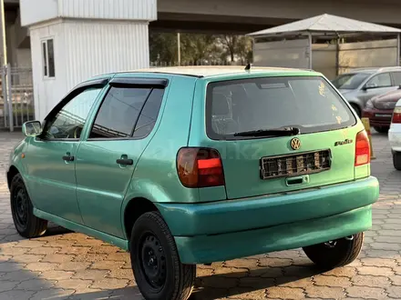 Volkswagen Polo 1997 года за 850 000 тг. в Алматы – фото 6