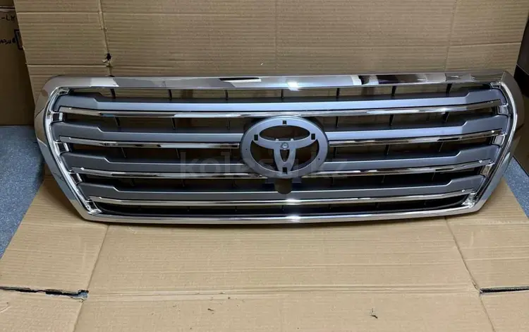 Решетка радиатора под камеру на Ланд Крузер 200 12-15 за 60 000 тг. в Алматы