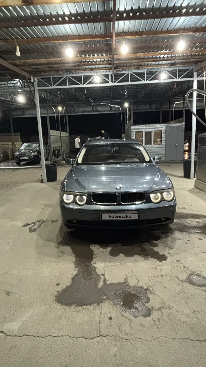 BMW 7 Series, 2002
