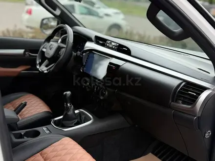Toyota Hilux 2018 года за 15 500 000 тг. в Алматы – фото 16