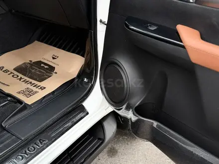 Toyota Hilux 2018 года за 15 500 000 тг. в Алматы – фото 21