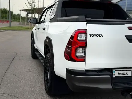 Toyota Hilux 2018 года за 15 500 000 тг. в Алматы – фото 8