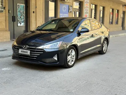 Hyundai Elantra 2020 года за 6 300 000 тг. в Атырау