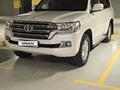 Toyota Land Cruiser 2021 года за 33 000 000 тг. в Караганда