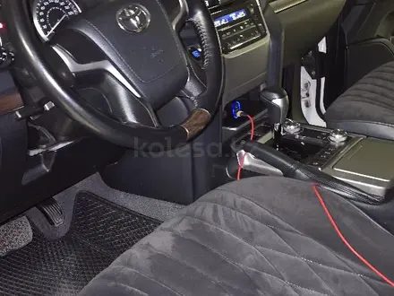 Toyota Land Cruiser 2021 года за 33 000 000 тг. в Караганда – фото 4