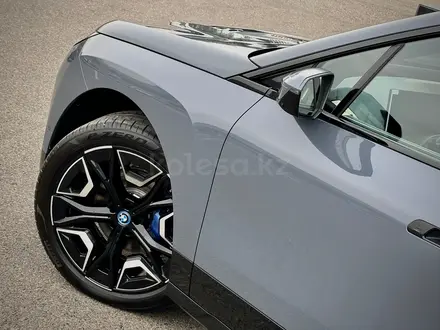 BMW iX 2023 года за 61 257 000 тг. в Семей – фото 8