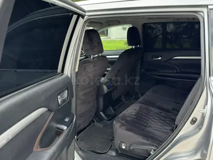 Toyota Highlander 2017 года за 17 000 000 тг. в Алматы – фото 17