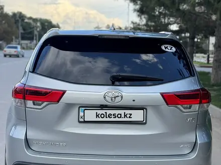 Toyota Highlander 2017 года за 17 000 000 тг. в Алматы – фото 6