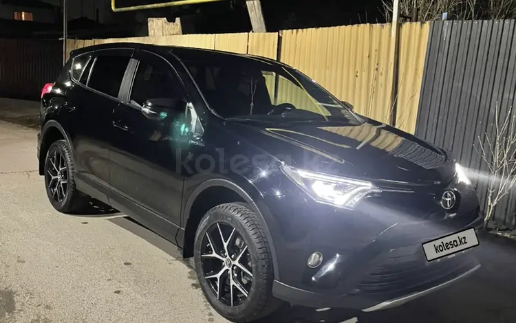 Toyota RAV4 2018 годаүшін13 500 000 тг. в Алматы