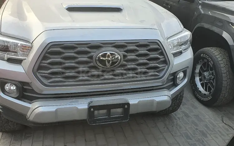 Решетка радиатора Toyota Tacoma 2015- за 120 000 тг. в Алматы