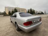 Mercedes-Benz E 280 1996 годаүшін2 700 000 тг. в Сарыозек – фото 3