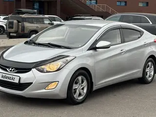 Hyundai Elantra, 2013