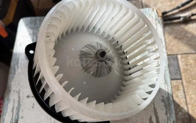 Моторчик печки на Toyota Land Cruiser 100 за 7 274 тг. в Алматы