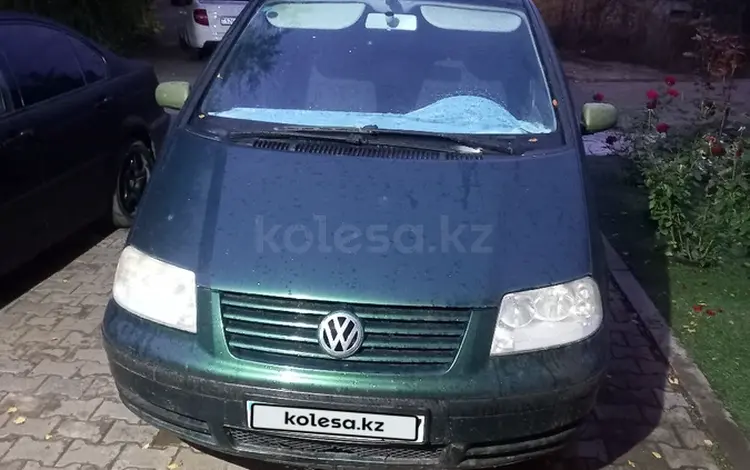 Volkswagen Sharan 2002 годаүшін3 500 000 тг. в Уральск