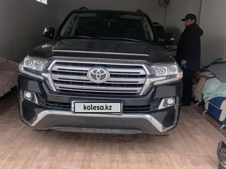 Toyota Land Cruiser 2017 года за 31 000 000 тг. в Актау