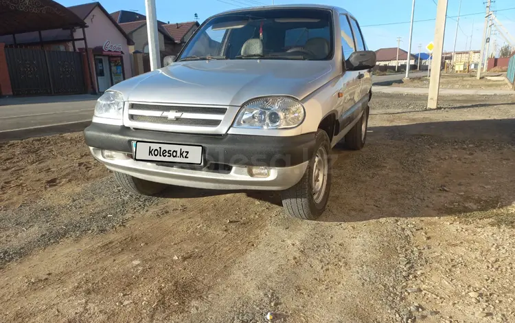 Chevrolet Niva 2004 годаfor2 000 000 тг. в Атырау