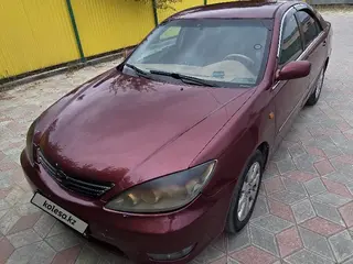 Toyota Camry, 2004