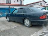 Mercedes-Benz E 230 1996 годаүшін1 300 000 тг. в Кульсары – фото 2