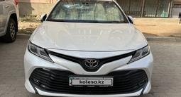 Toyota Camry 2020 года за 14 500 000 тг. в Актау