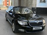 Skoda Superb 2010 года за 4 000 000 тг. в Караганда – фото 3