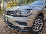 Volkswagen Tiguan 2018 года за 13 700 000 тг. в Алматы – фото 2