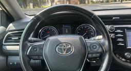 Toyota Camry 2019 года за 12 800 000 тг. в Шымкент – фото 2