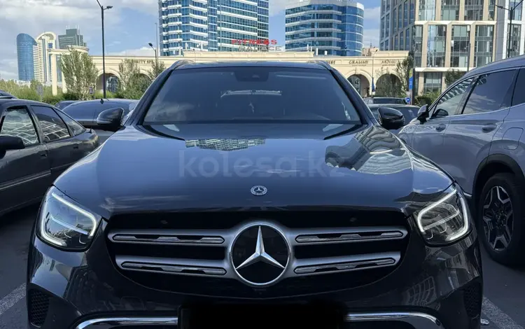 Mercedes-Benz GLC 300 2022 года за 25 000 000 тг. в Астана