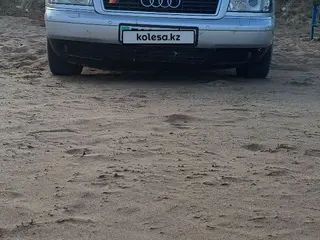 Audi A8, 2002