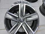 R17. Volkswagen за 250 000 тг. в Алматы