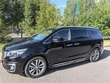 Kia Carnival 2017 года за 11 500 000 тг. в Астана