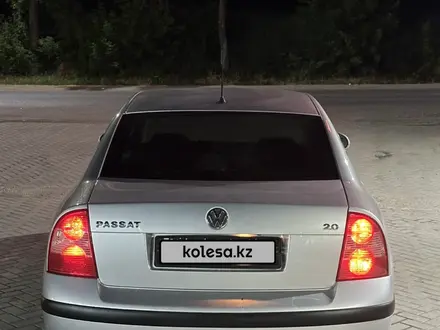 Volkswagen Passat 2004 года за 3 000 000 тг. в Алматы – фото 5