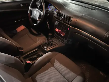 Volkswagen Passat 2004 года за 3 000 000 тг. в Алматы – фото 7