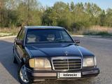 Mercedes-Benz E 220 1994 года за 1 900 000 тг. в Усть-Каменогорск – фото 3