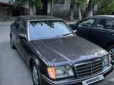 Mercedes-Benz E 220 1994 годаүшін1 900 000 тг. в Усть-Каменогорск