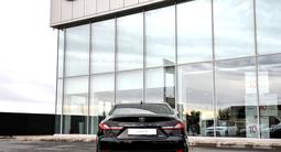 Toyota Camry Luxe eCVT 2026 года за 24 190 000 тг. в Шымкент – фото 4