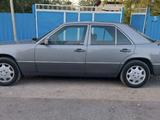 Mercedes-Benz E 230 1992 года за 2 000 000 тг. в Алматы – фото 3