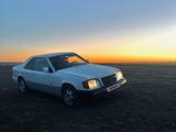 Mercedes-Benz E 220 1993 годаүшін1 300 000 тг. в Караганда – фото 4